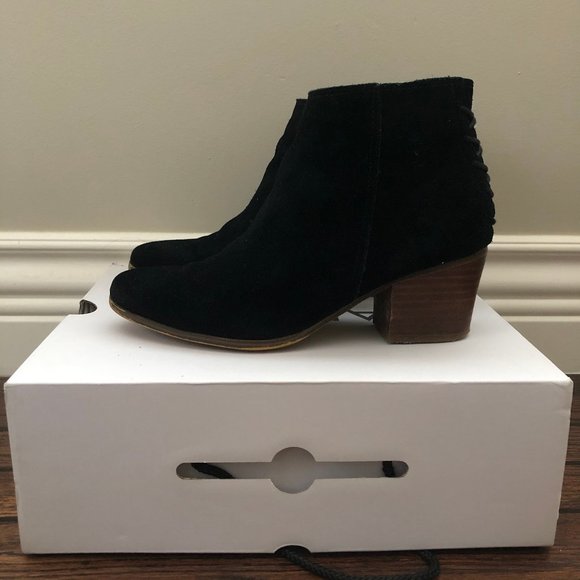 Aldo Black Suede Cazes Ankle Boots - Picture 2 of 6